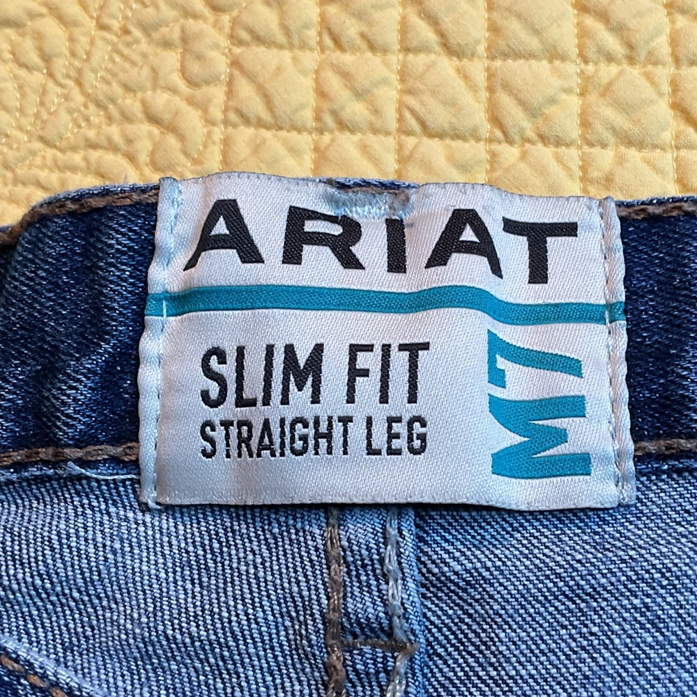 Ariat M7 Men’s Denim Jeans Slim fit Straight leg. Size 29/32. Preowned - Picture 8 of 14